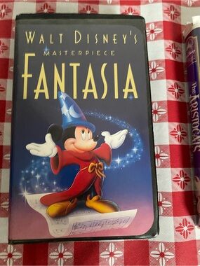 VHS Walt Disney 3 titles